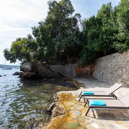 Dell Villa Kommeno (Corfu)