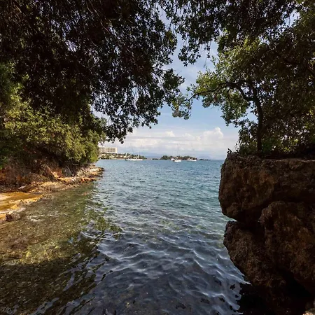 Dell Kommeno (Corfu)