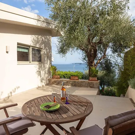 Dell Villa Kommeno (Corfu)