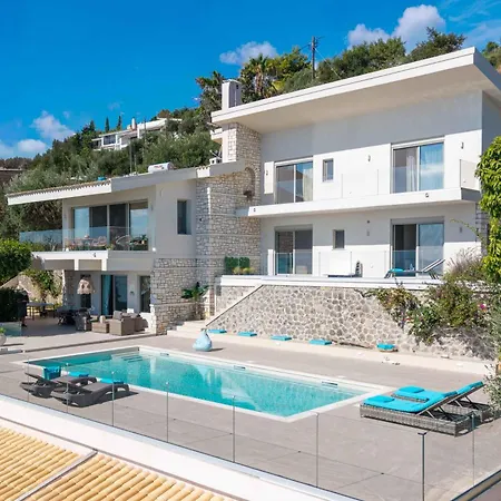 Dell Villa *