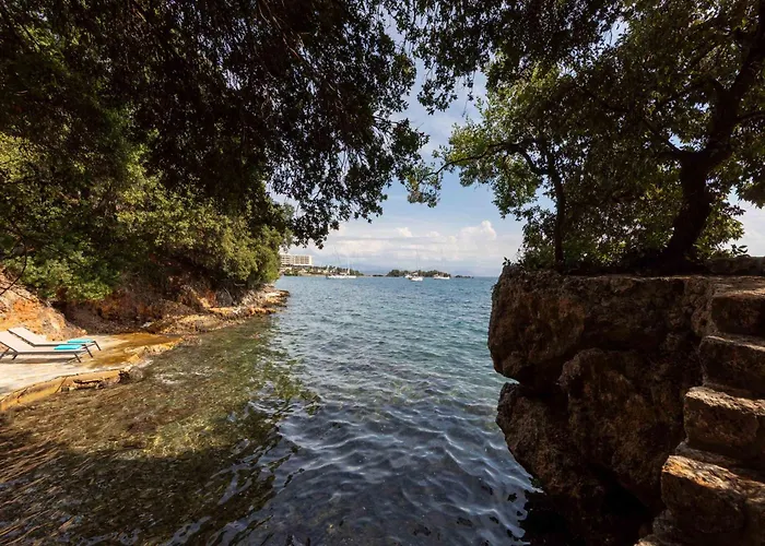 Dell Kommeno (Corfu)